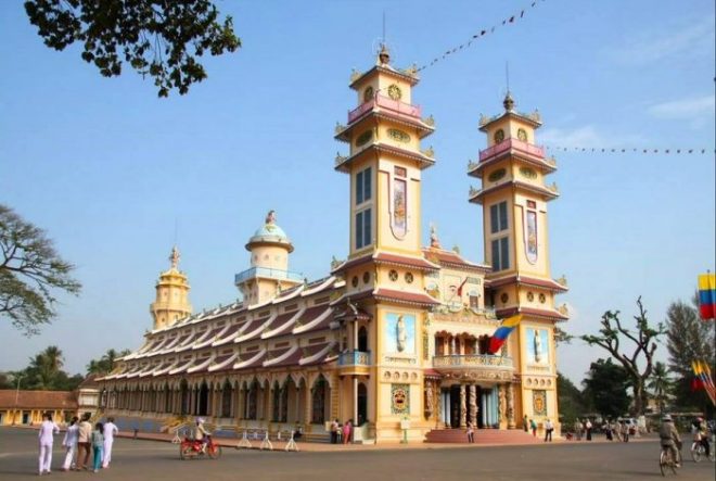 One day in Cuchi Tunnels
