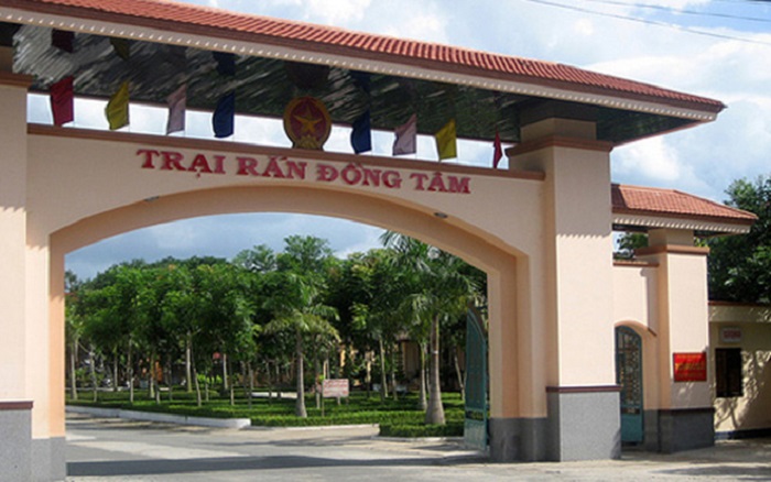 Saigon luxury car transfers to Can Tho