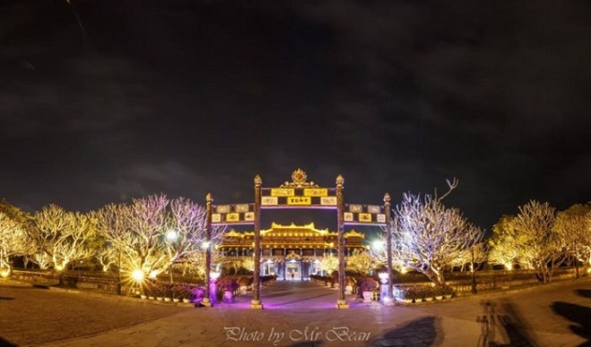 Hoian luxury car to Hue