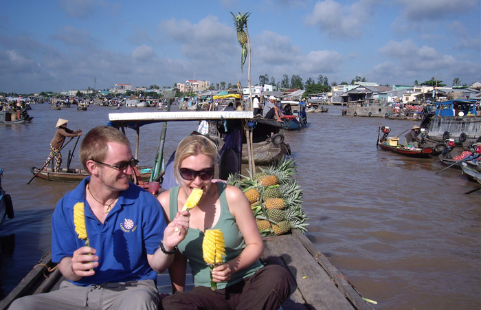 Saigon luxury car transfers to Can Tho