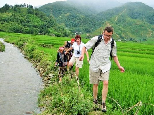 Hanoi to Lao Cai Sapa by private car