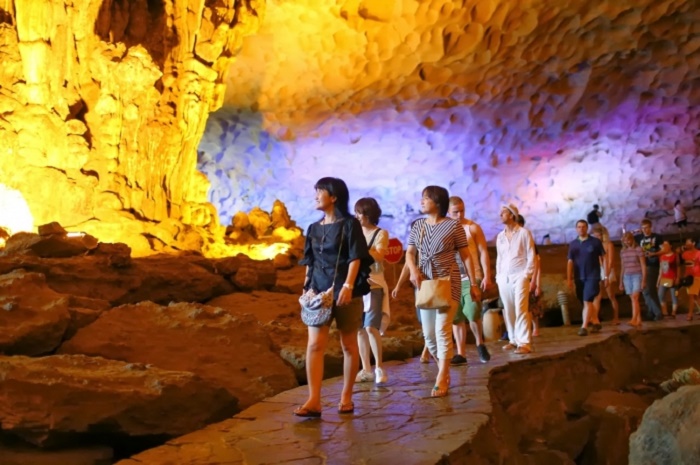 Hanoi to Halong by private car