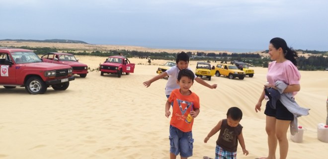 Mui Ne white sandund nha trang private car