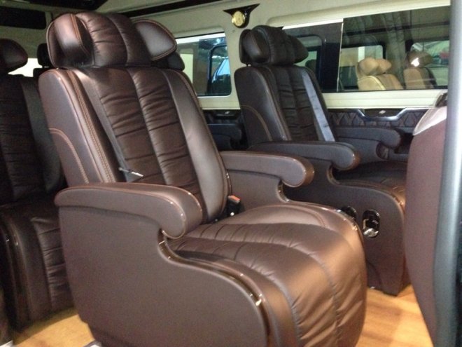 Limousine Nha Trang private transfer service